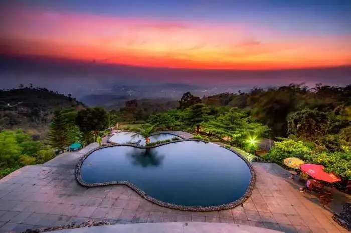 Umbul Sidomukti, Pemandian Alami yang Hits di Semarang