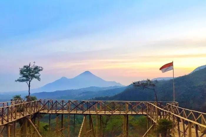 10 Destinasi Wisata Terbaik di Pacet Mojokerto untuk Liburan Seru dan Penuh Petualangan