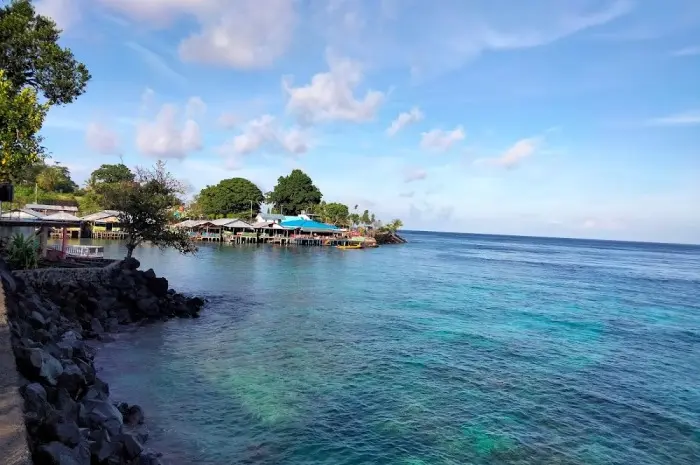 Pantai Jikomalamo: Surga Tersembunyi di Ternate untuk Rekreasi dan Snorkeling