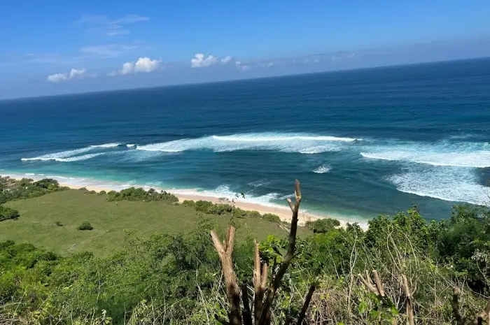 Surga Tersembunyi di Canggu: 8 Pantai Menawan untuk Liburan Tak Terlupakan